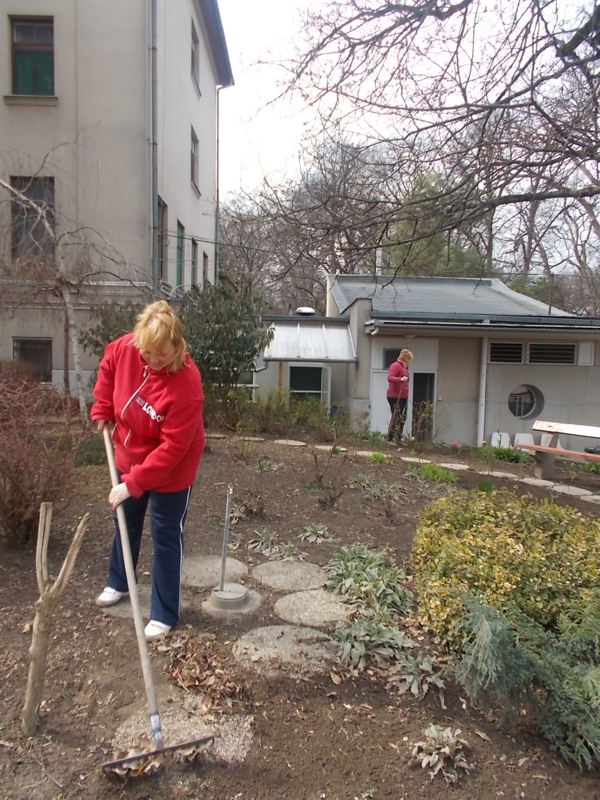 2015 Tavaszi dolgozói kertészkedés